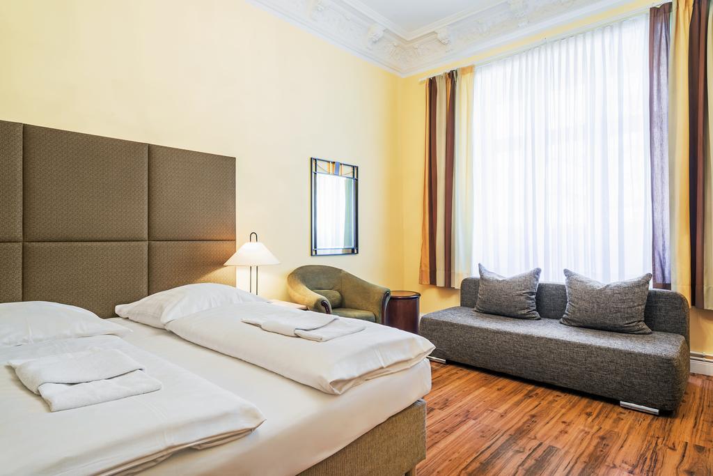 Hotel-Pension Michele เบอร์ลิน ภายนอก รูปภาพ