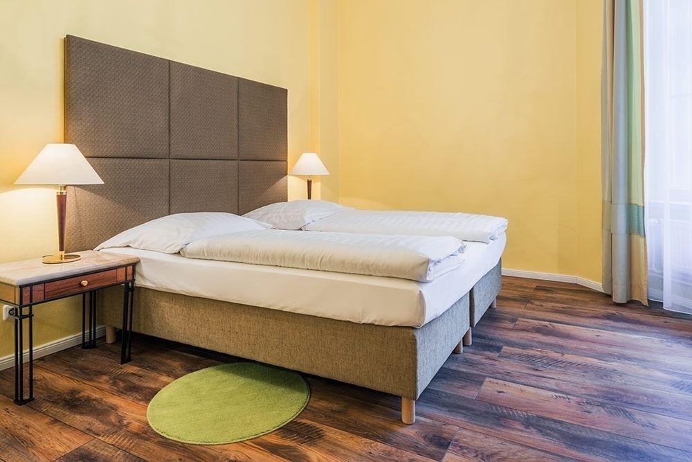 Hotel-Pension Michele เบอร์ลิน ภายนอก รูปภาพ