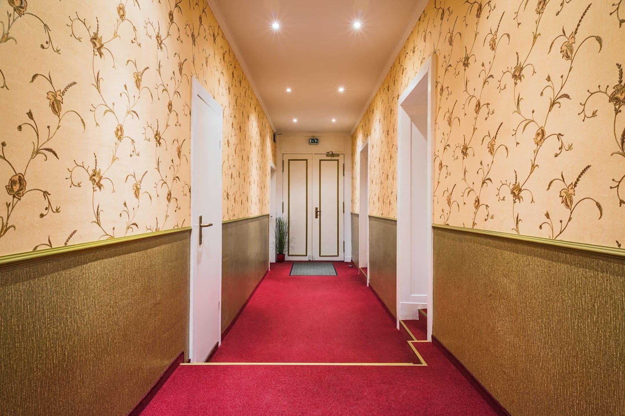 Hotel-Pension Michele เบอร์ลิน ภายนอก รูปภาพ