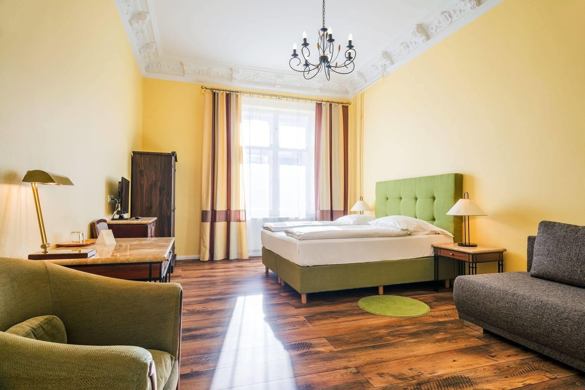 Hotel-Pension Michele เบอร์ลิน ภายนอก รูปภาพ